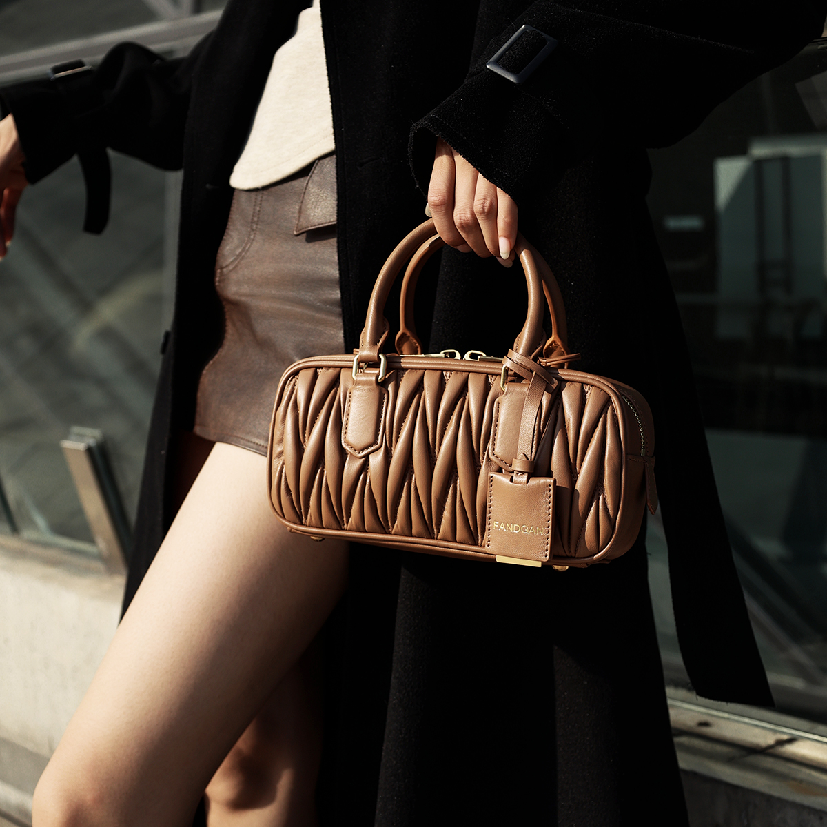 小号 Arcadie褶皱羊皮包 棕色